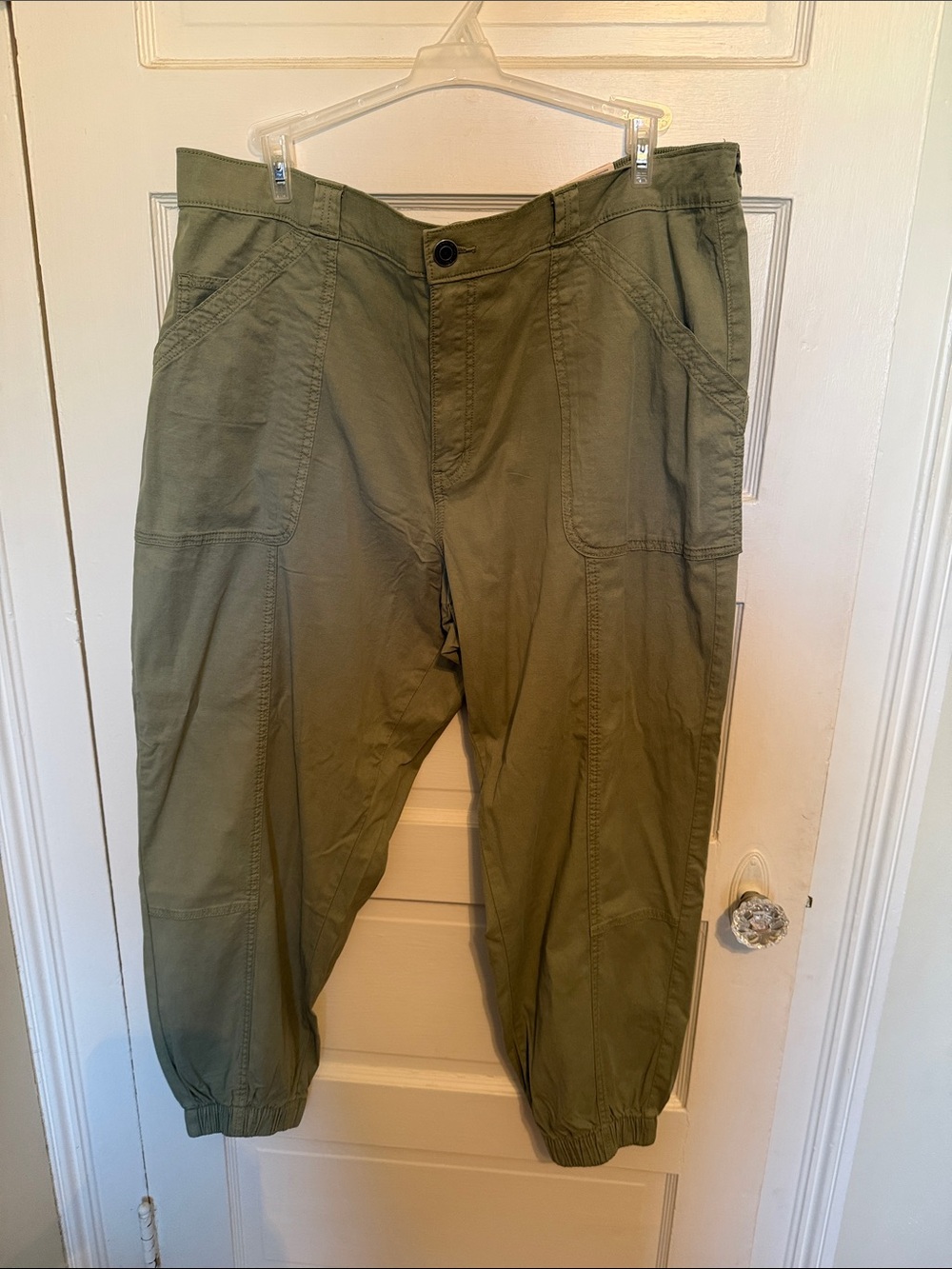 SO Olive Green Ankle Cargo Pants